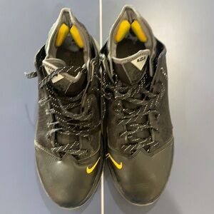 Nike Basketball Shoes Men’s Size 10.5 React